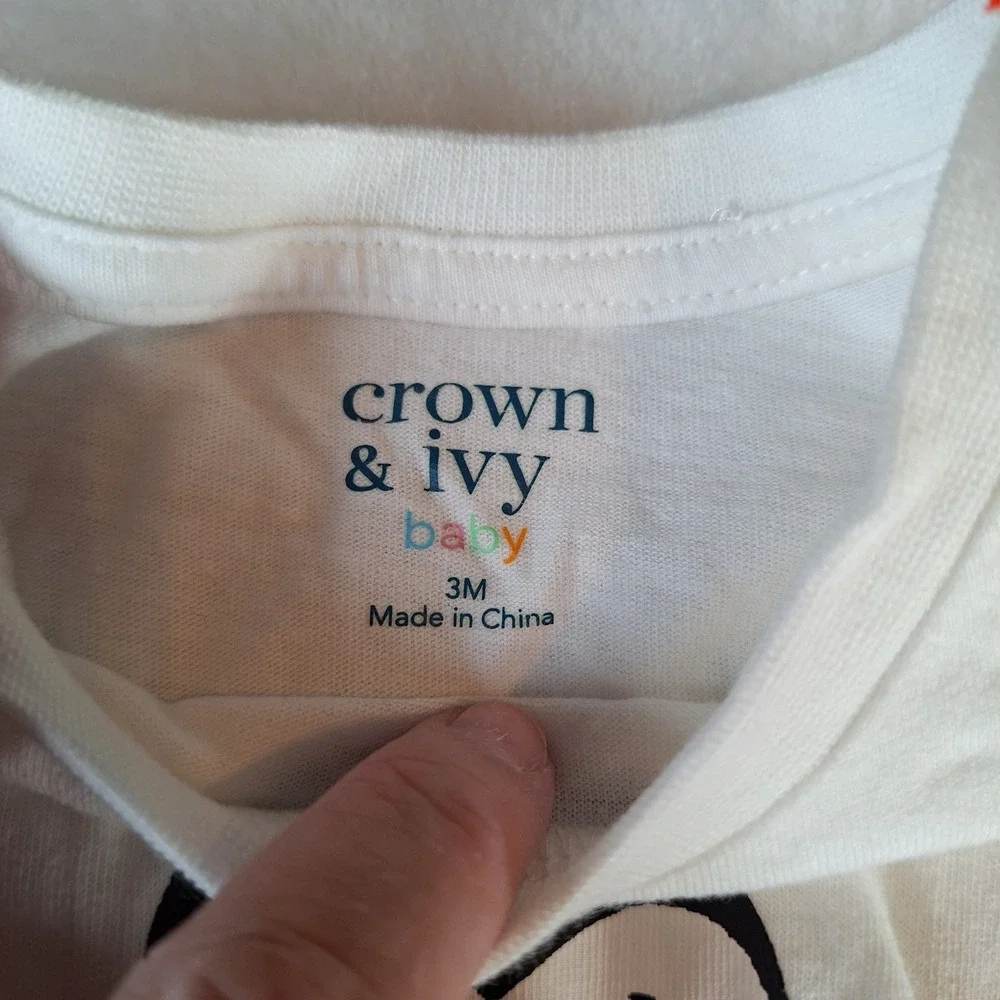 Crown & Ivy Penguin Forest Elm 3M 2 Piece Set Winter‎ Christmas Pictures